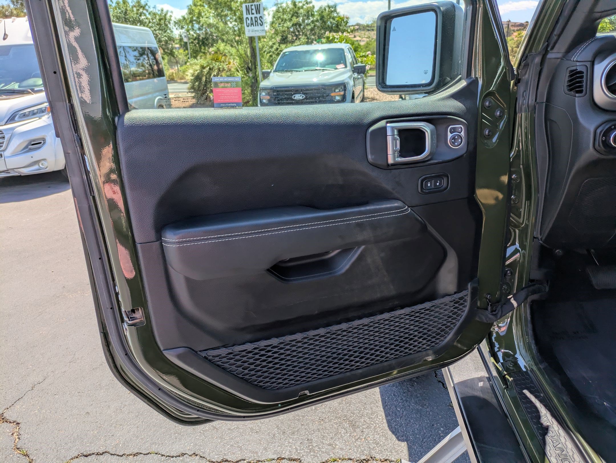 Used 2021 Jeep Wrangler Rubicon AWD/4WD image 12