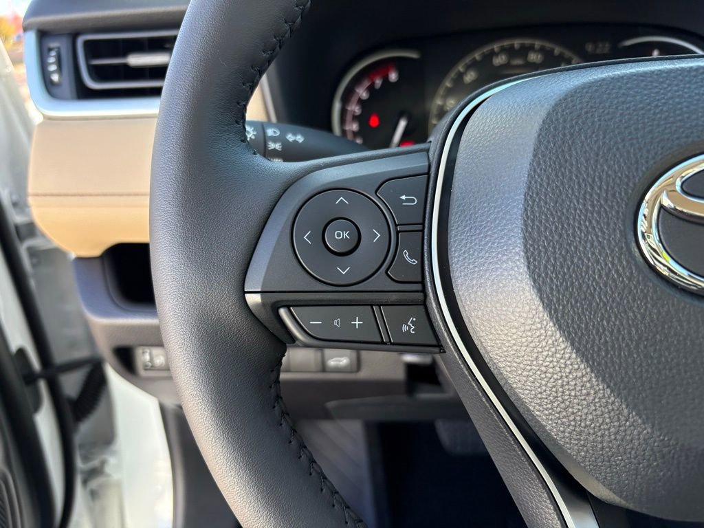 Used 2025 Toyota RAV4 XLE w/ Convenience Package image 21