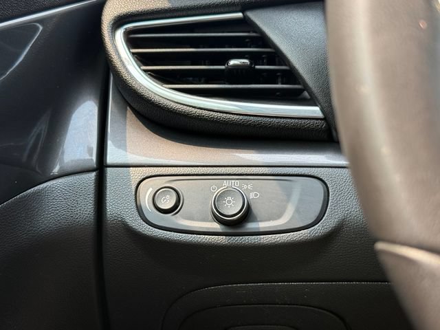 Used 2020 Buick Encore Preferred FWD image 14