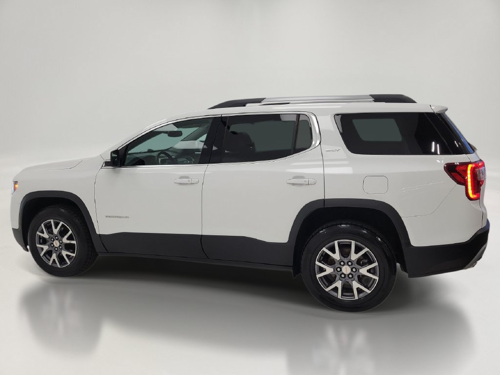 Used 2023 GMC Acadia SLT FWD image 4