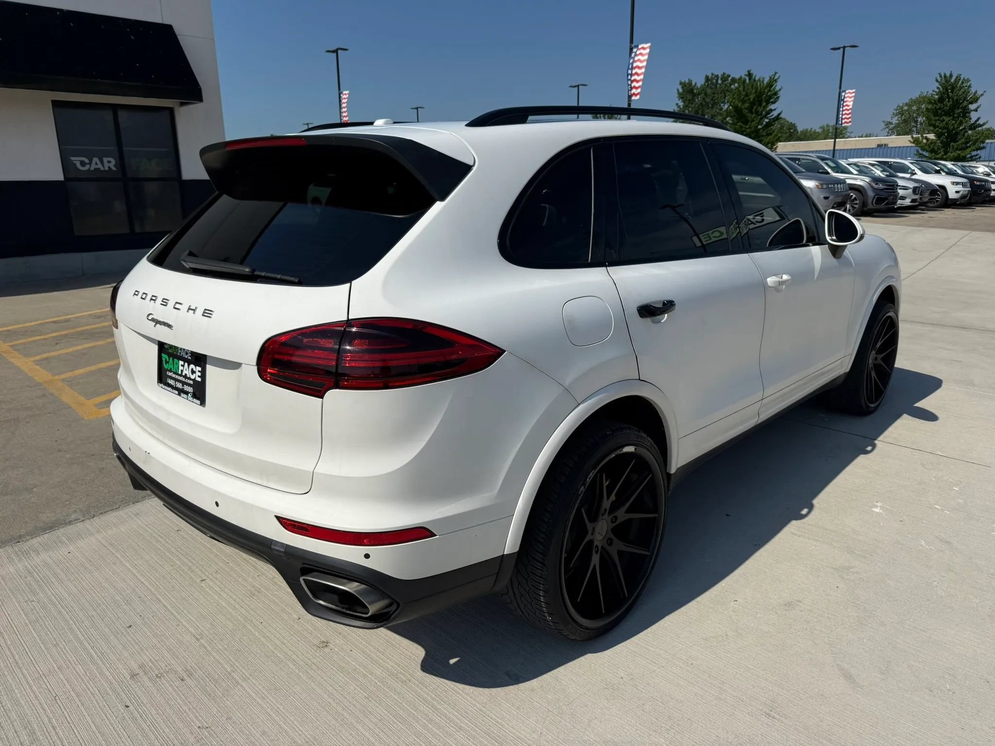 Used 2018 Porsche Cayenne Platinum Edition AWD/4WD image 16