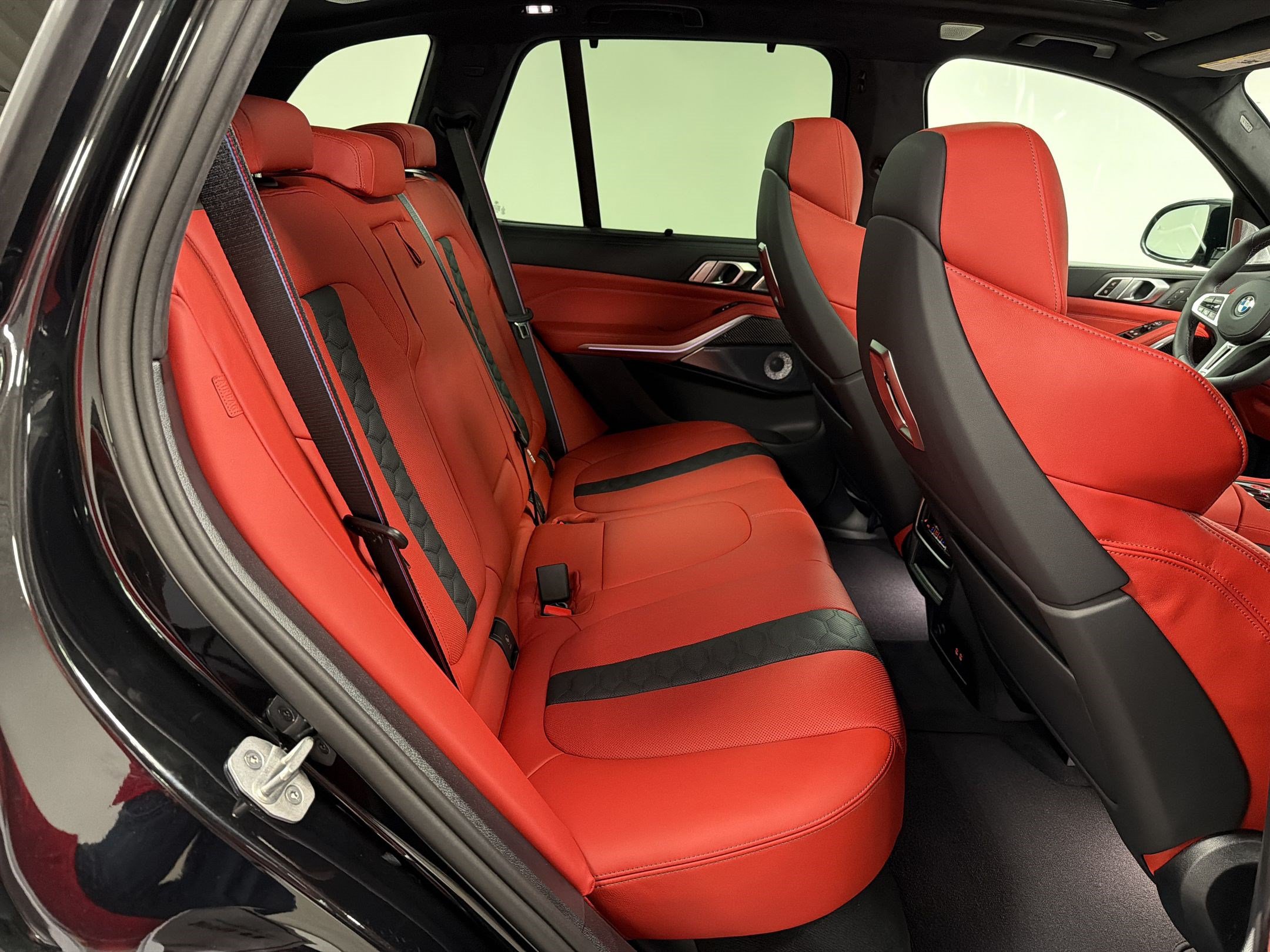 New 2026 BMW X5 M Competition w/ Executive Package AWD/4WD image 31