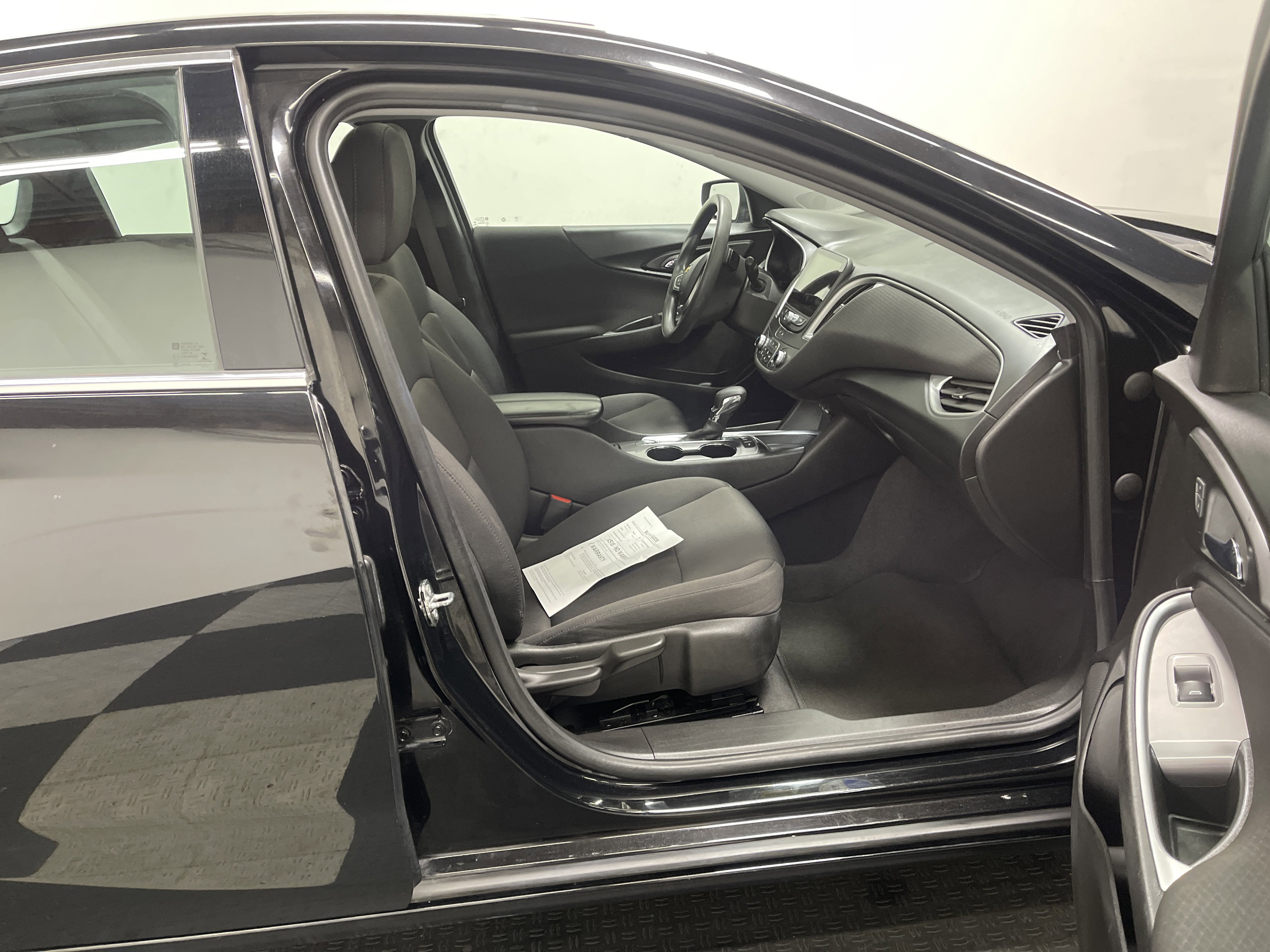 Used 2023 Chevrolet Malibu LT w/ Driver Confidence Package image 25