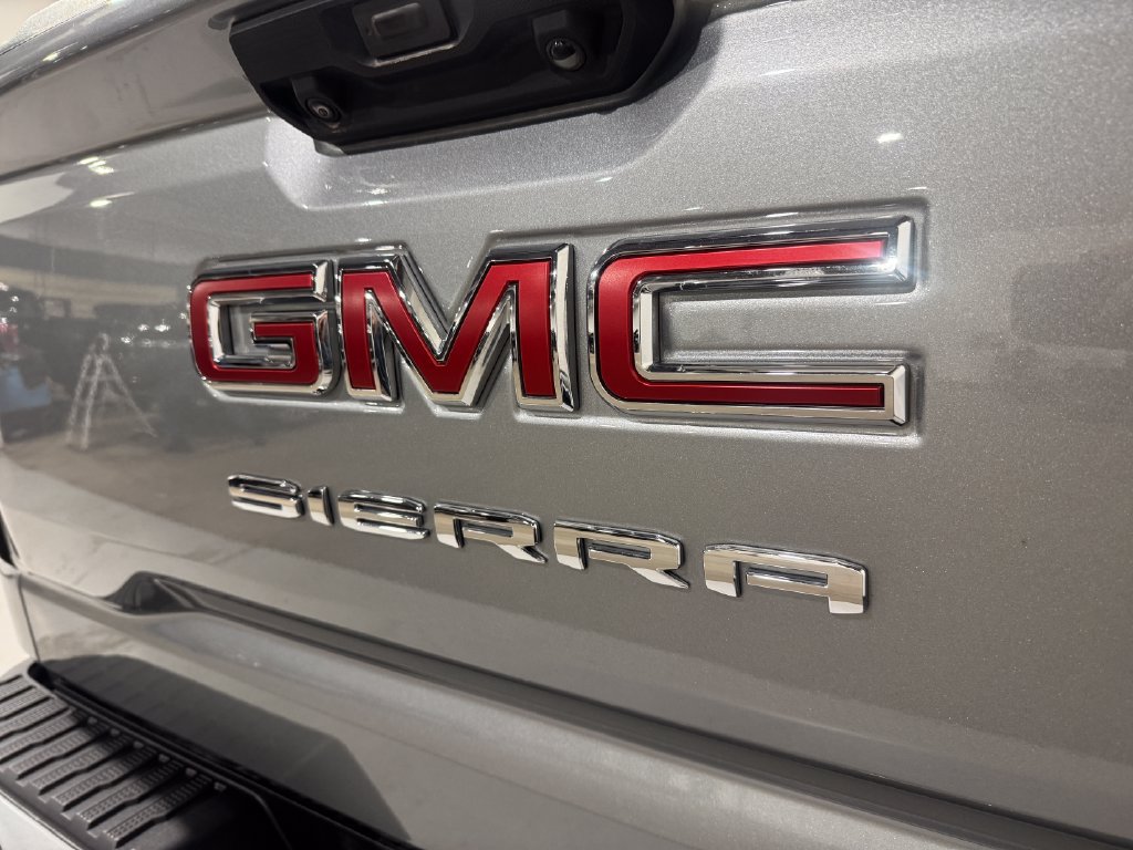 Used 2024 GMC Sierra 1500 SLE AWD/4WD image 35