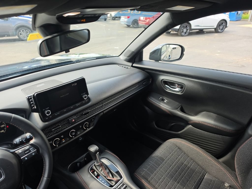 Certified 2025 Honda HR-V Sport image 27