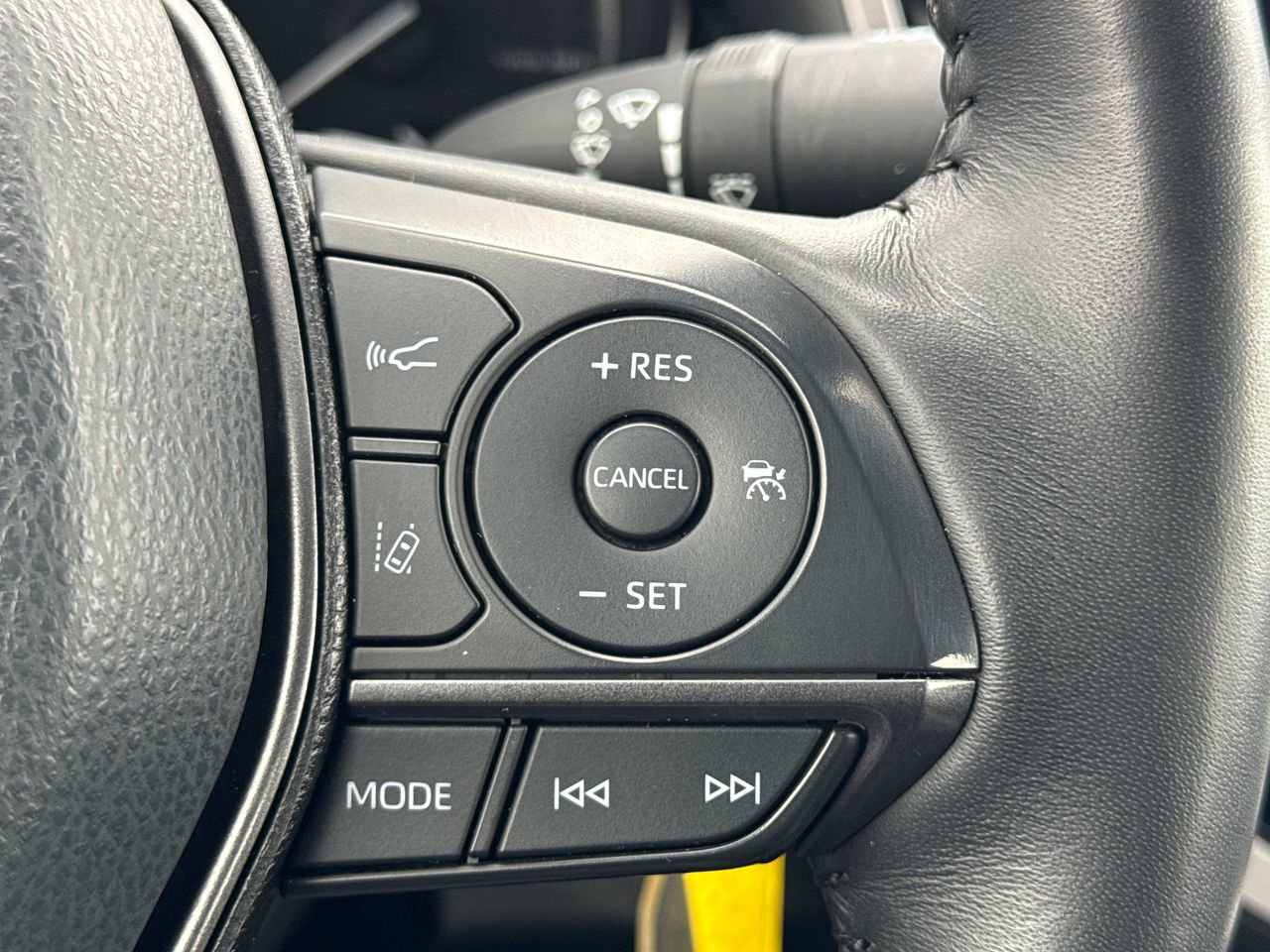 Used 2024 Toyota Camry SE image 26