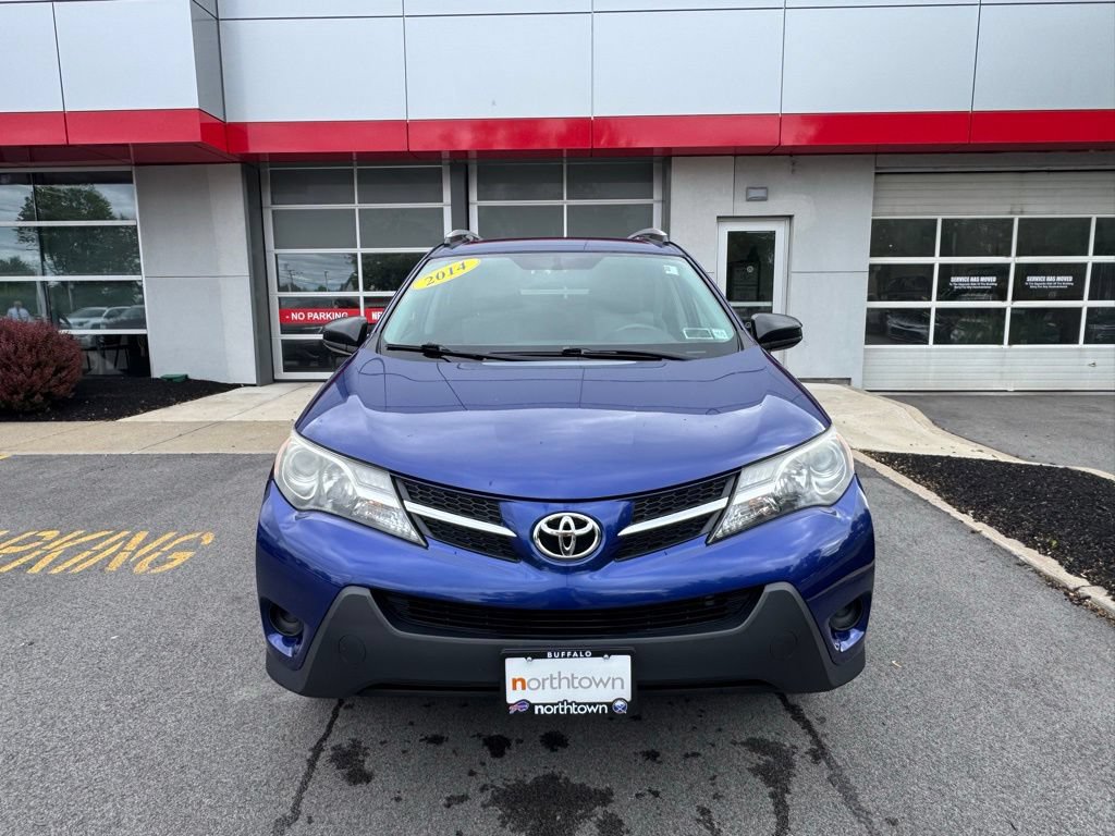 Used 2014 Toyota RAV4 LE AWD/4WD image 4