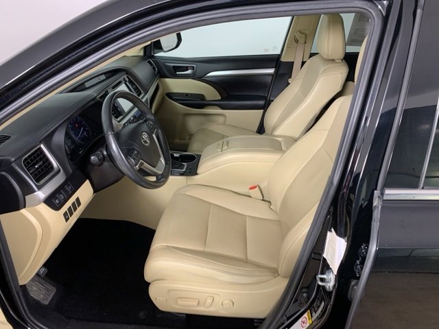 Used 2018 Toyota Highlander XLE image 20