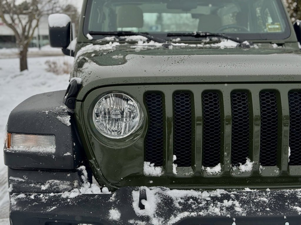 Used 2021 Jeep Wrangler Sport image 3