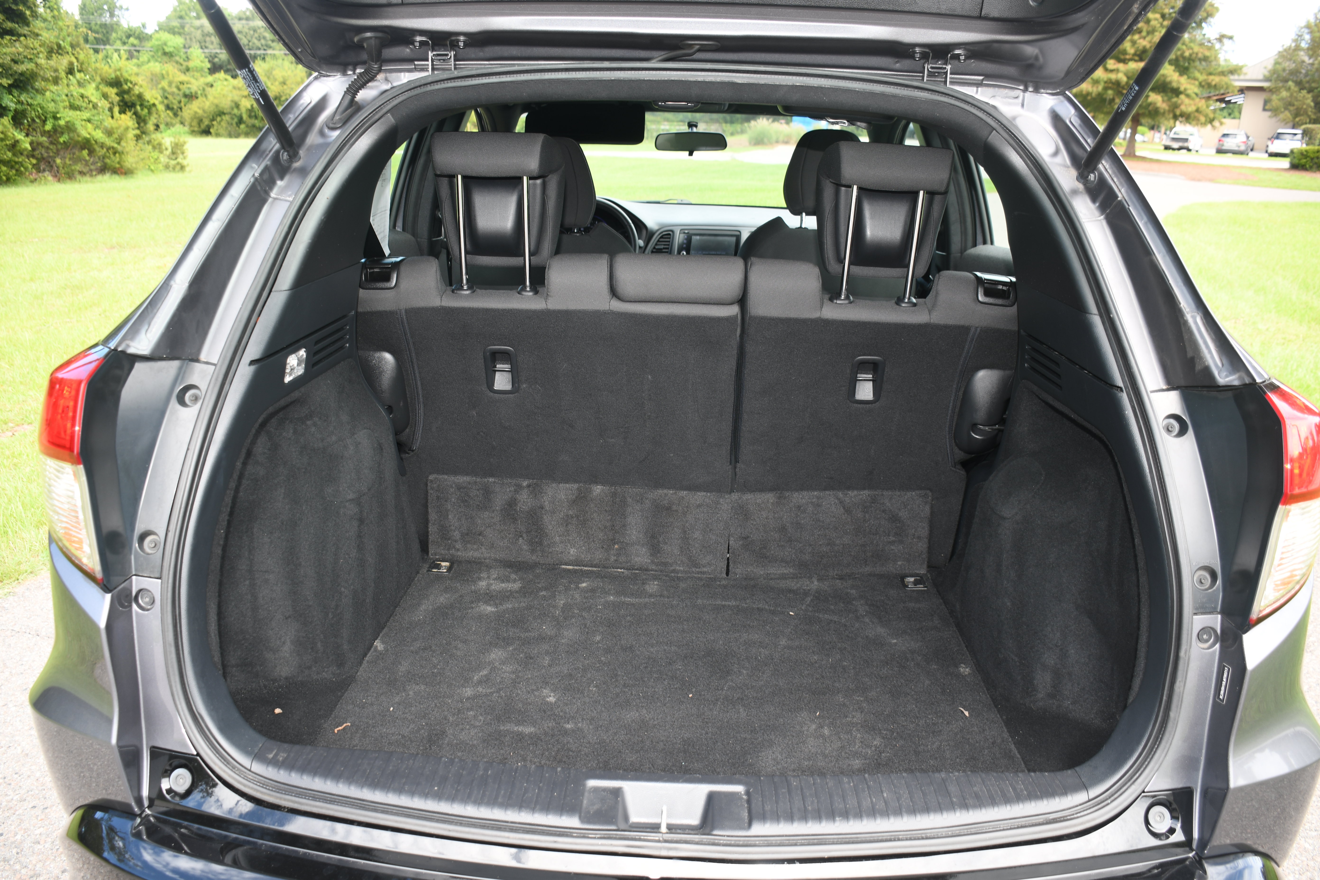 Used 2020 Honda HR-V Sport image 16