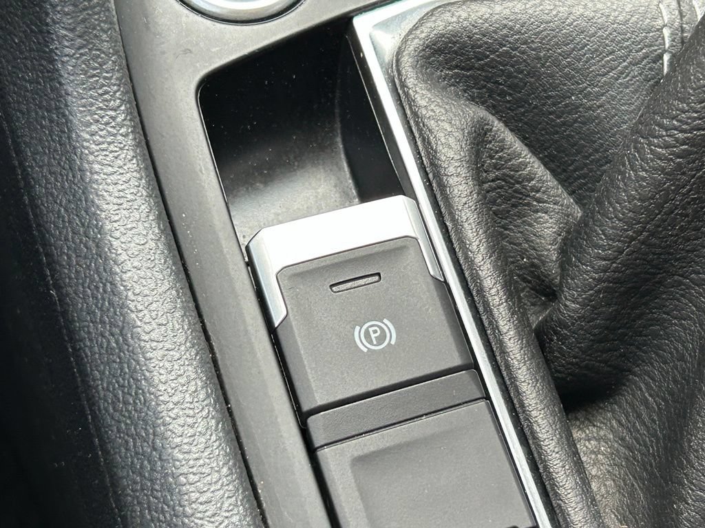 Certified 2022 Volkswagen Taos S AWD/4WD image 52