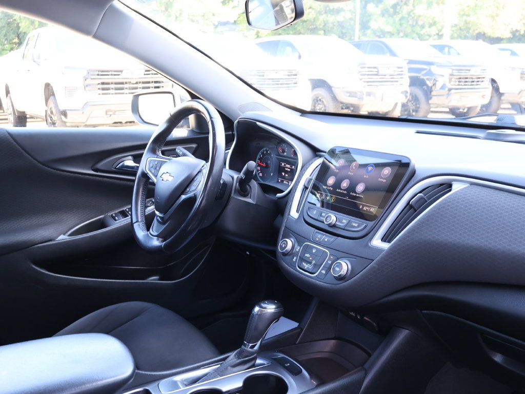 Certified 2020 Chevrolet Malibu RS FWD image 32