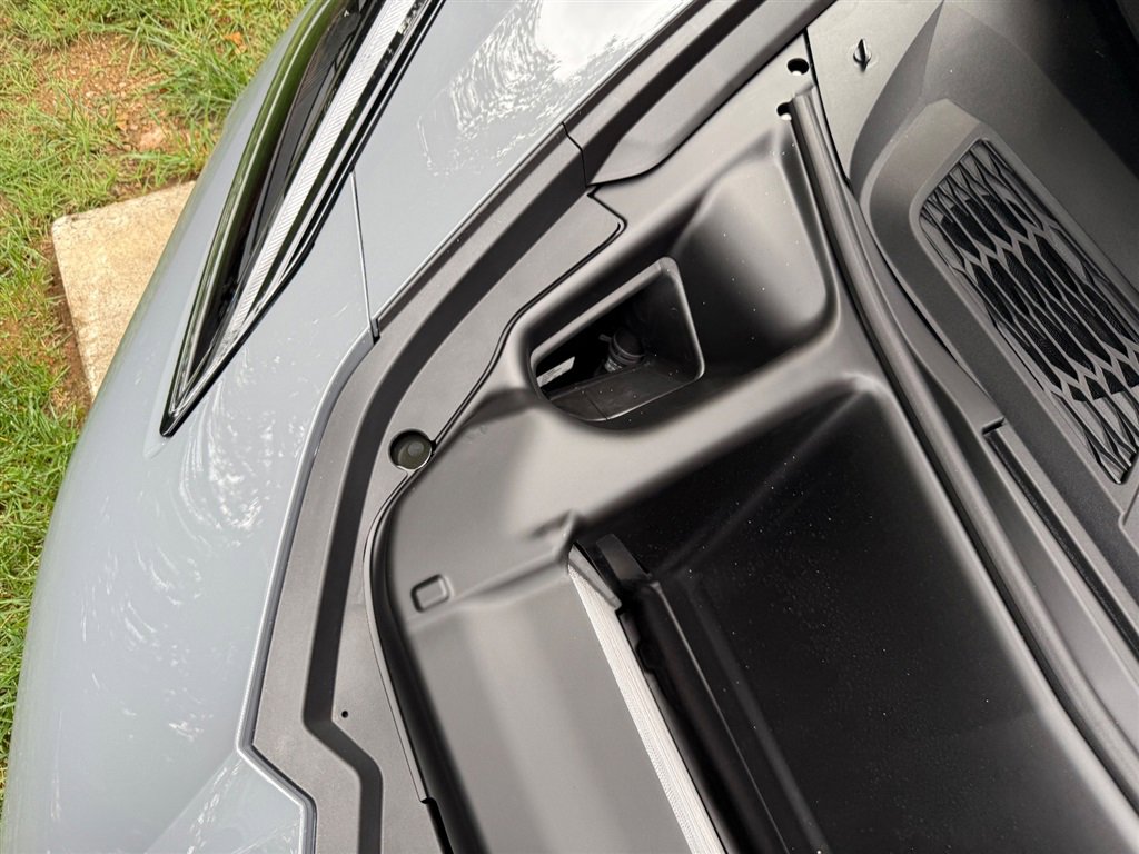 Used 2025 Chevrolet Corvette ZR1 w/ ZR1 Carbon Fiber Aero Package image 88