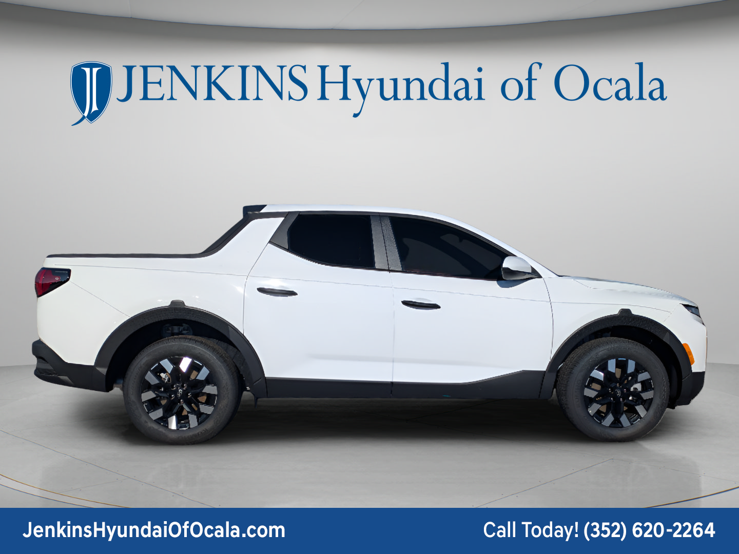 Certified 2026 Hyundai Santa Cruz SE FWD image 2