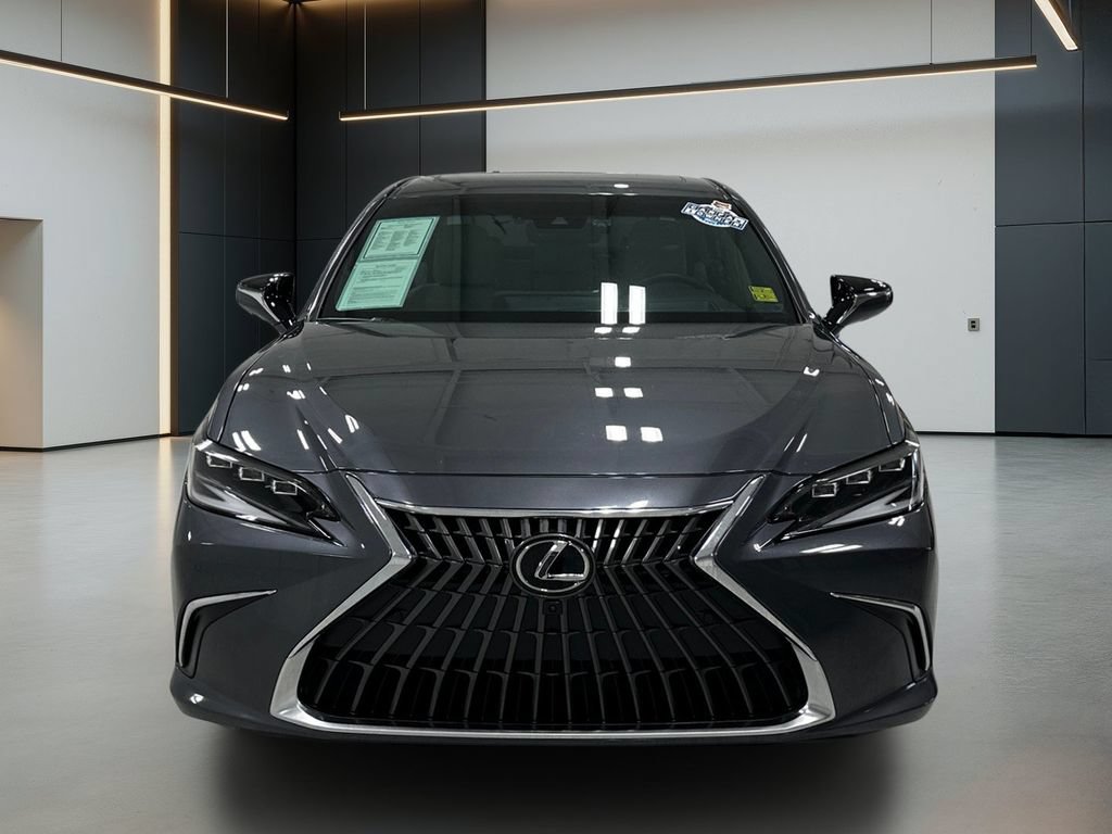 Used 2024 Lexus ES 300h Ultra Luxury FWD image 9