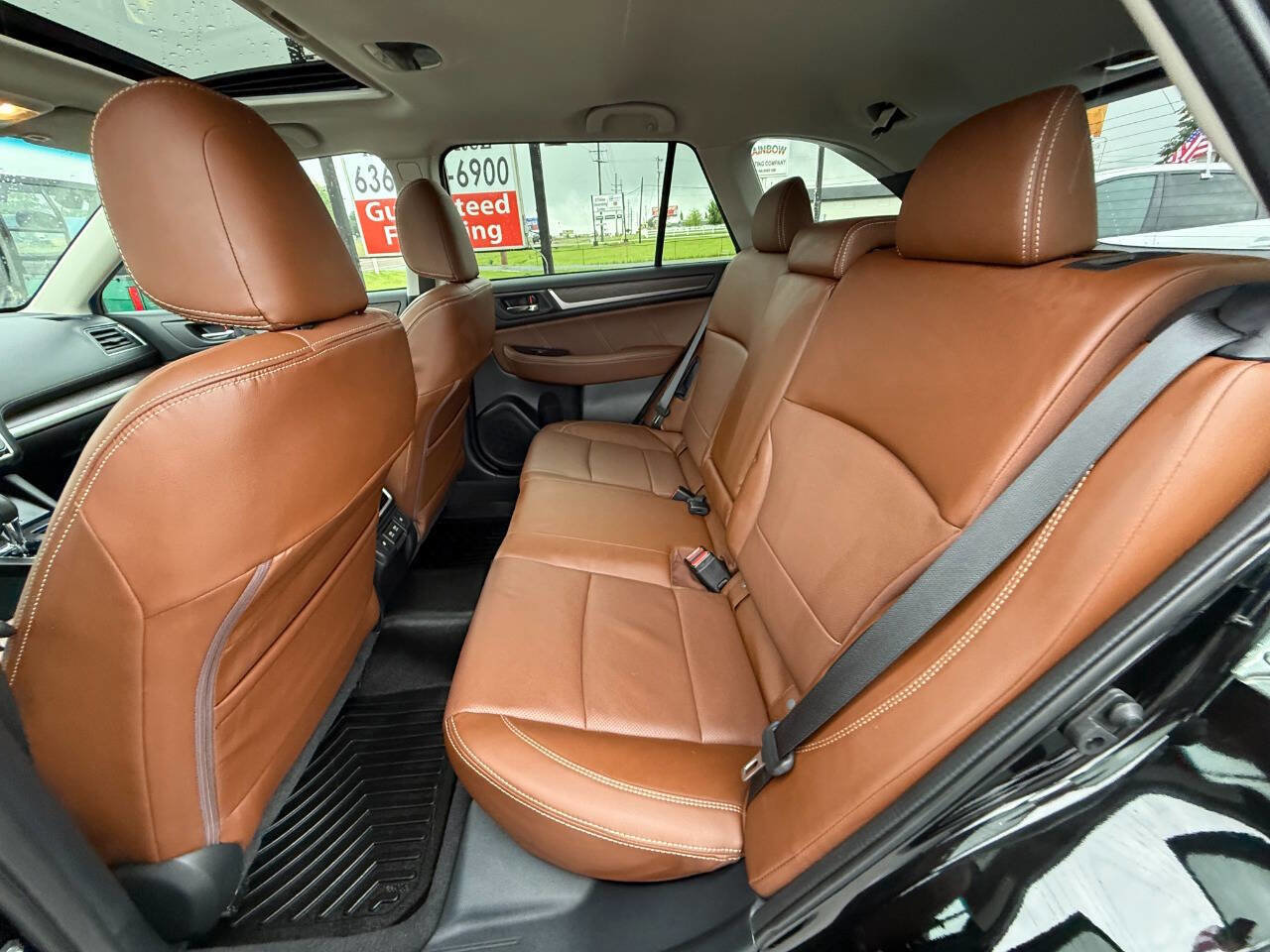 Used 2019 Subaru Outback 3.6R Touring image 9