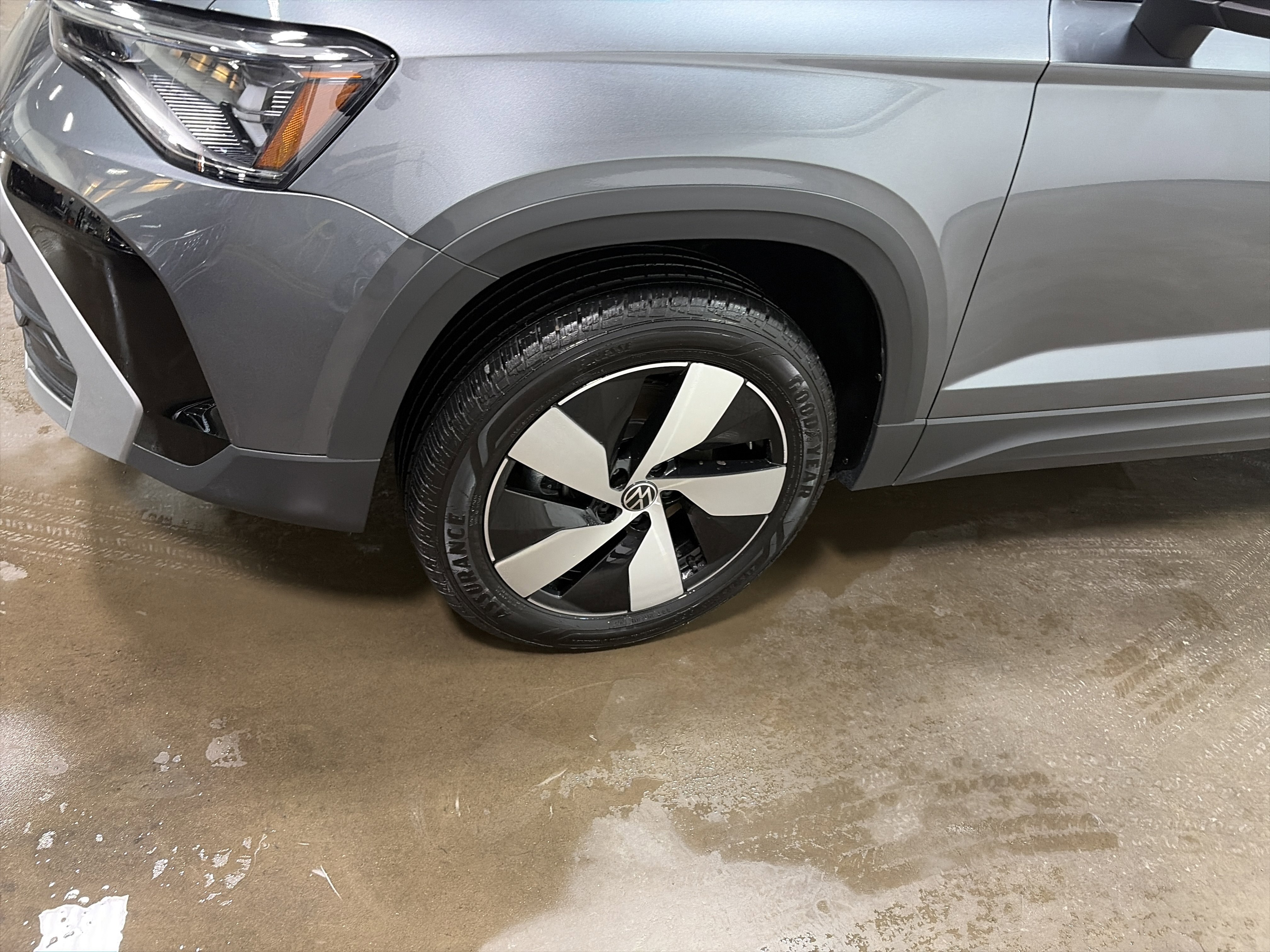 Certified 2025 Volkswagen Taos S image 9