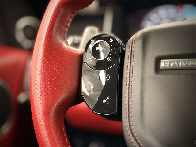 Used 2022 Land Rover Range Rover Sport SVR image 32