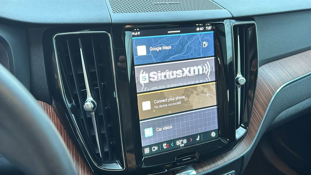 Used 2024 Volvo XC60 B5 Plus w/ Protection Package Premier image 18