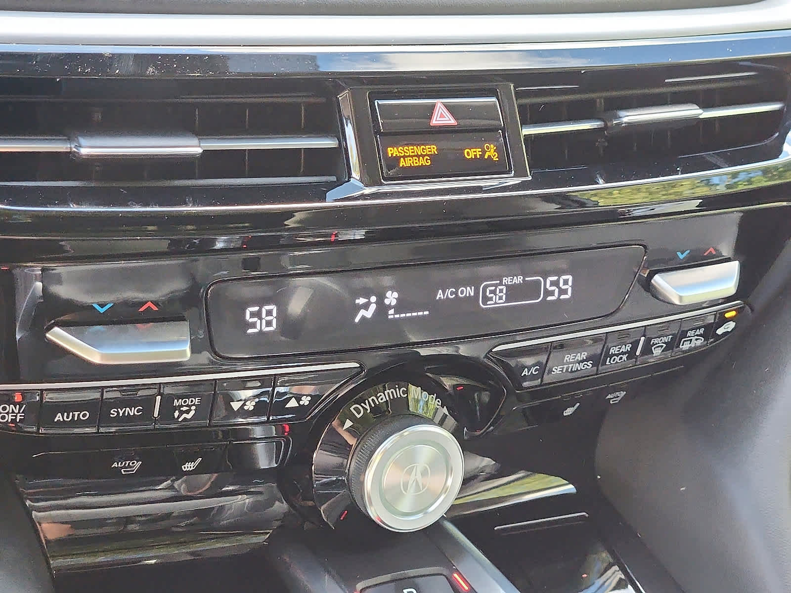 Used 2023 Acura MDX SH-AWD w/ Technology Package image 17