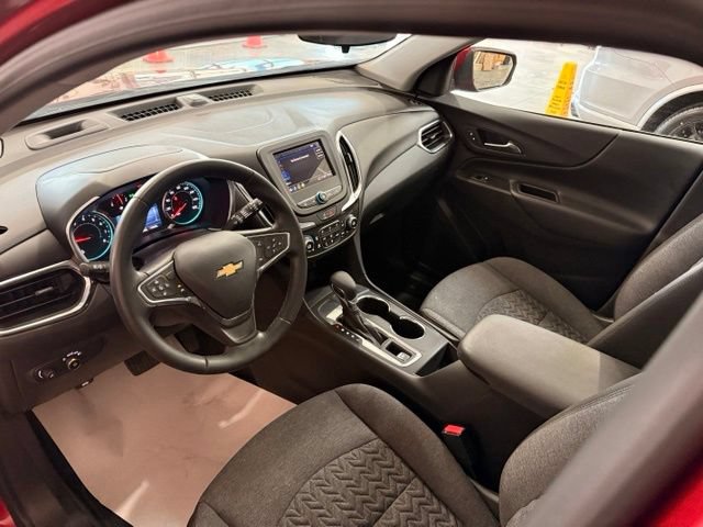 Used 2024 Chevrolet Equinox LT FWD image 11