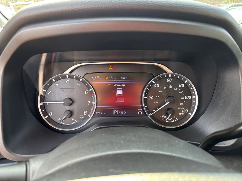 Used 2024 Nissan Titan SV w/ Accessory Utility Package image 22