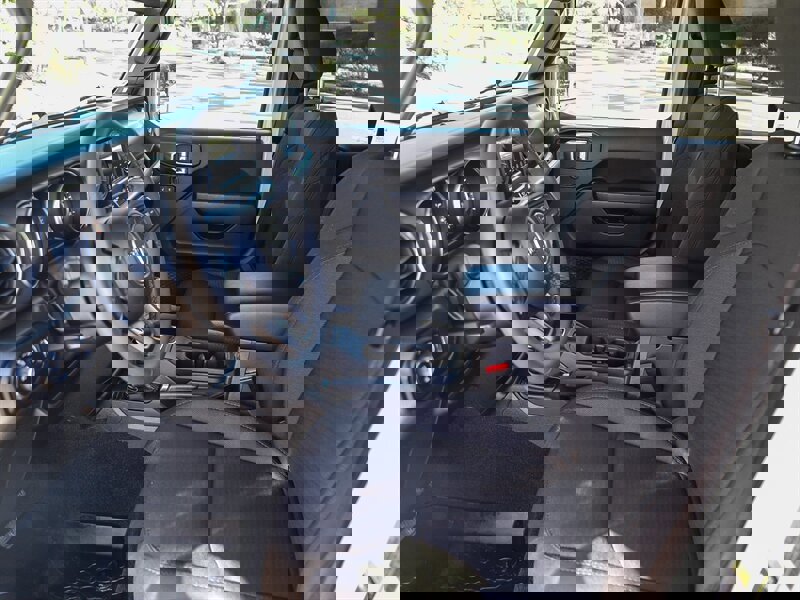 Used 2023 Jeep Gladiator Willys image 29