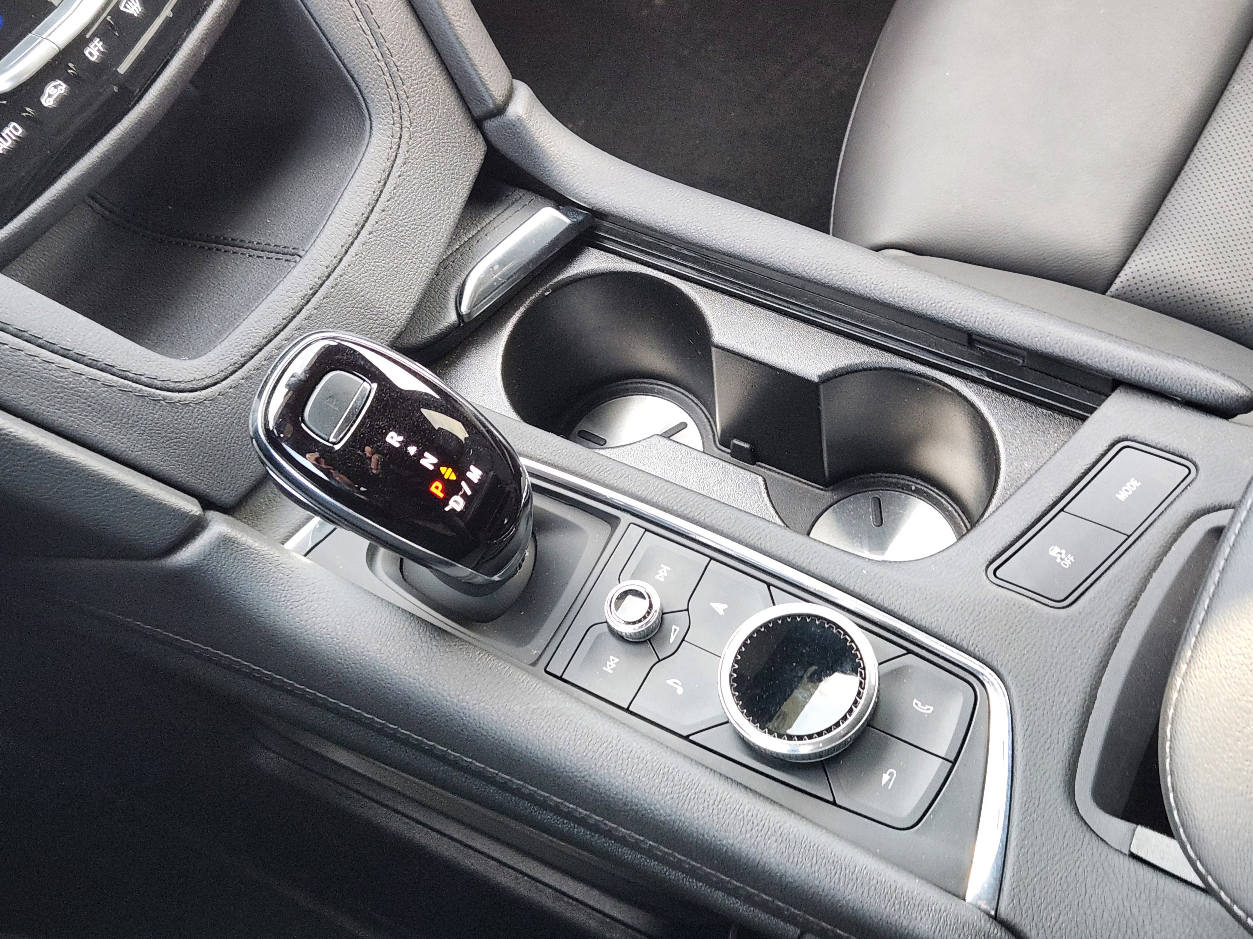 Used 2025 Cadillac XT6 Premium Luxury w/ Technology Package image 21