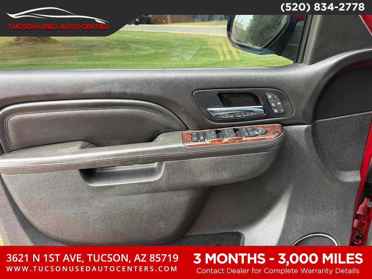 Used 2012 GMC Yukon Denali AWD/4WD image 25