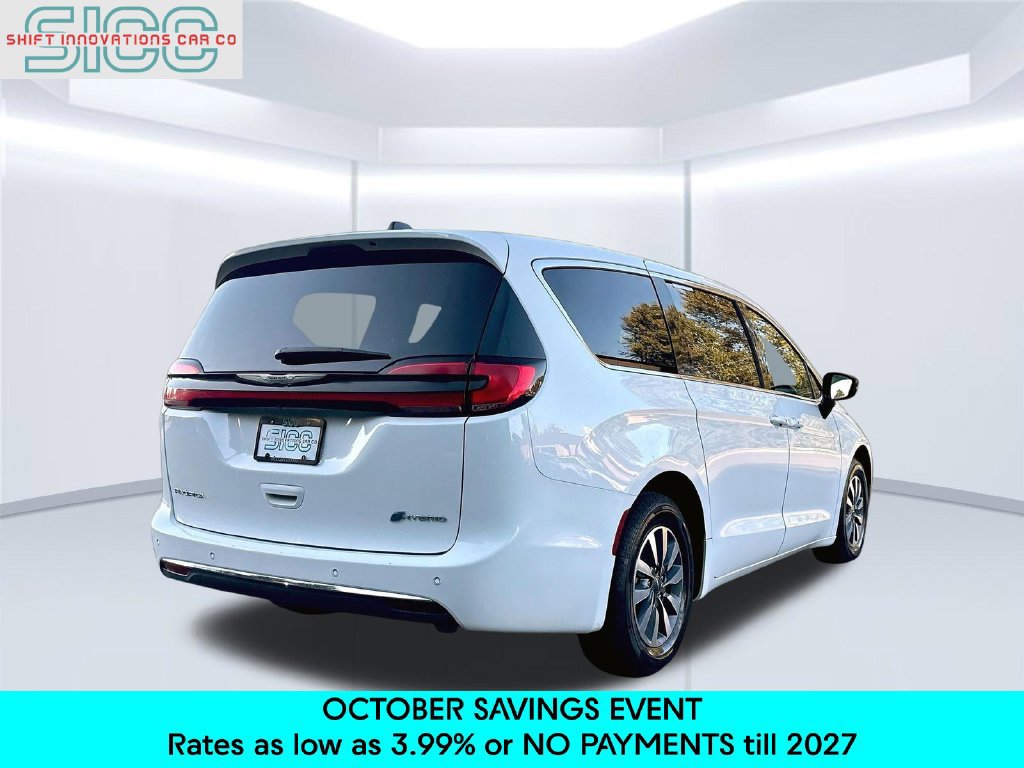 Used 2024 Chrysler Pacifica Limited FWD image 5
