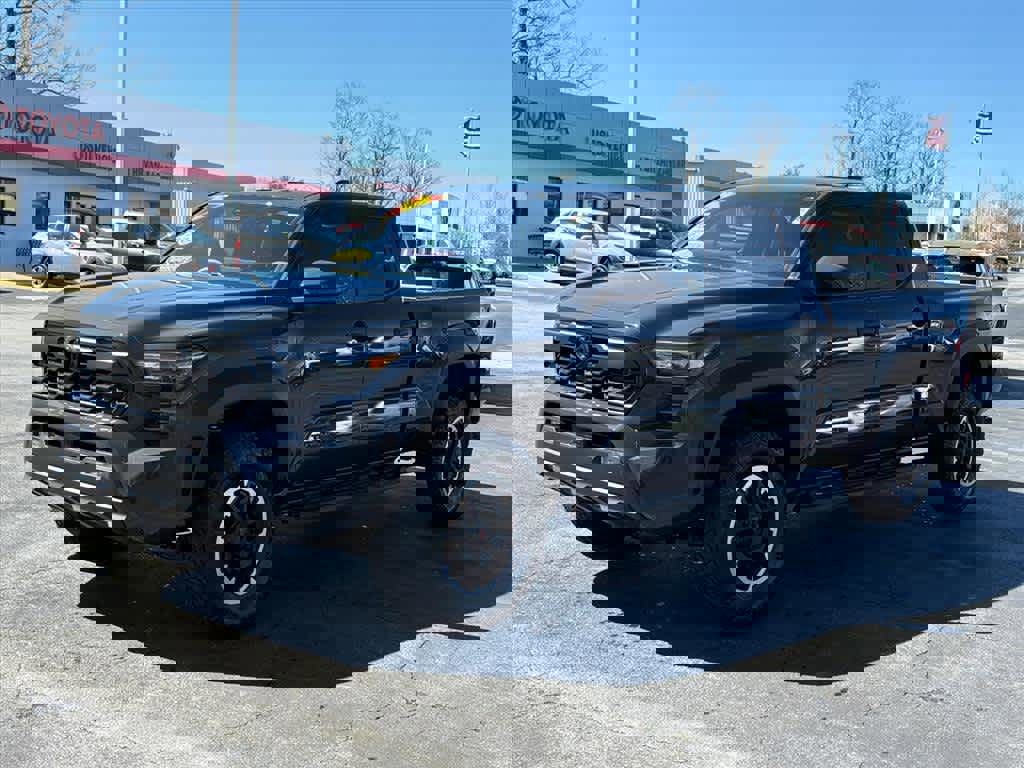 Used 2026 Toyota Tacoma TRD Off-Road image 25