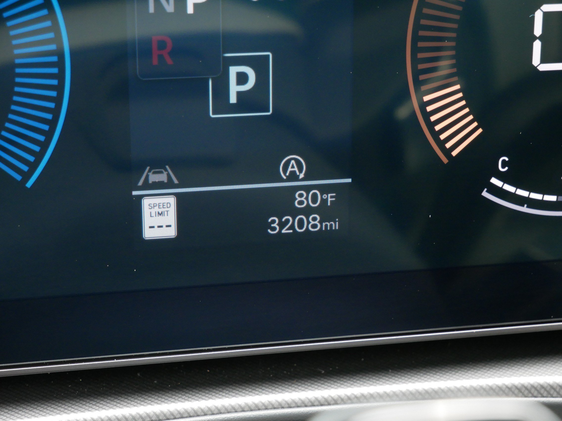 Certified 2026 Hyundai Santa Fe SEL AWD/4WD image 33