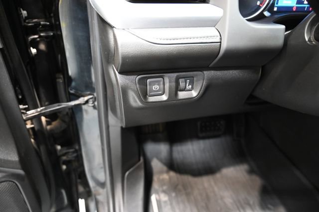 Used 2021 GMC Acadia SLE w/ Driver Convenience Package FWD image 25