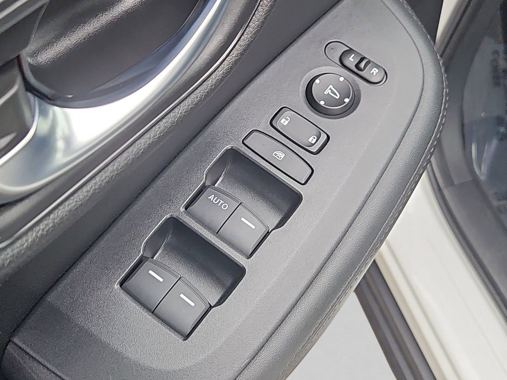 Used 2023 Honda HR-V LX image 21