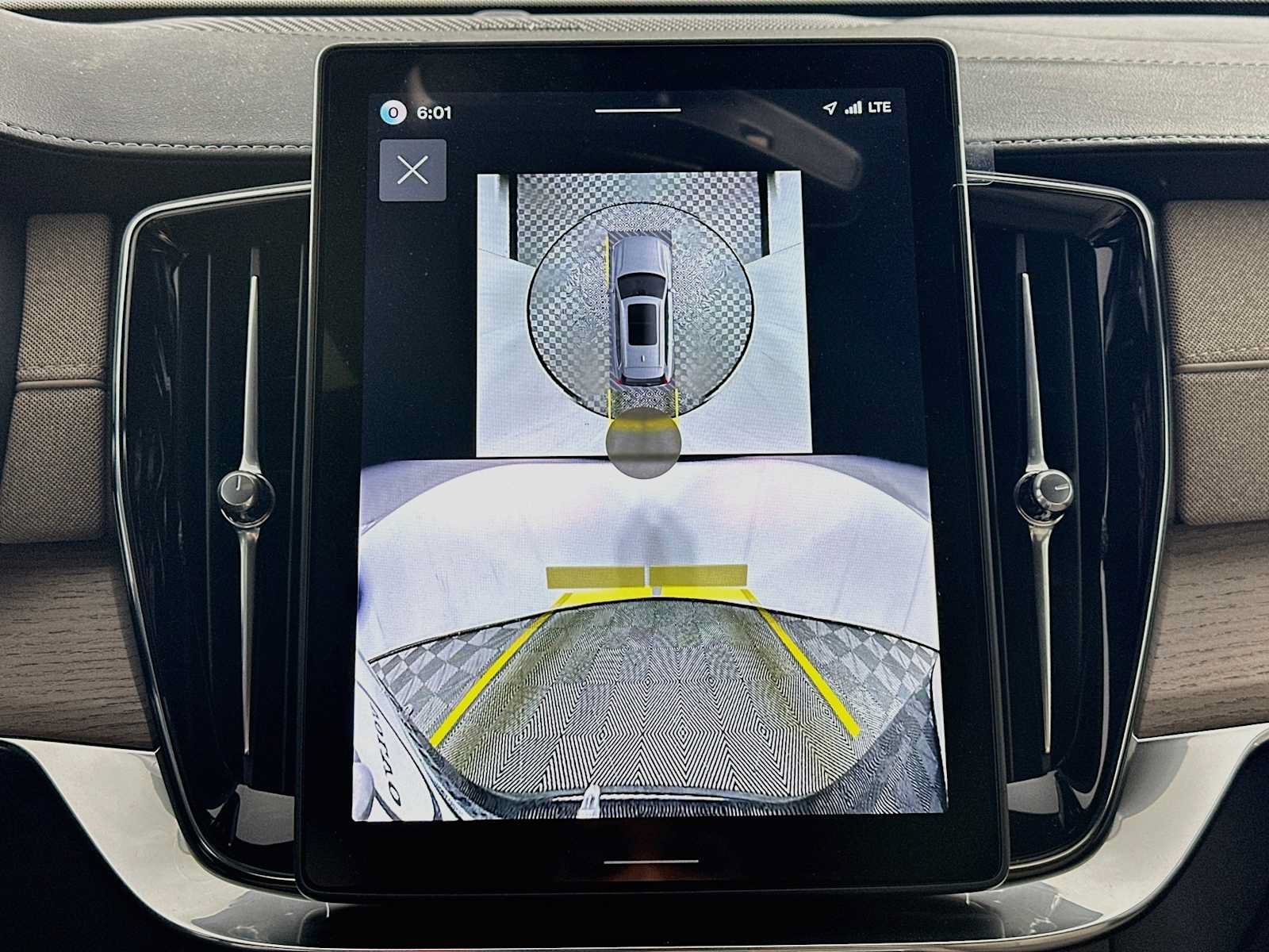 New 2027 Volvo XC90 B6 Plus AWD/4WD image 14