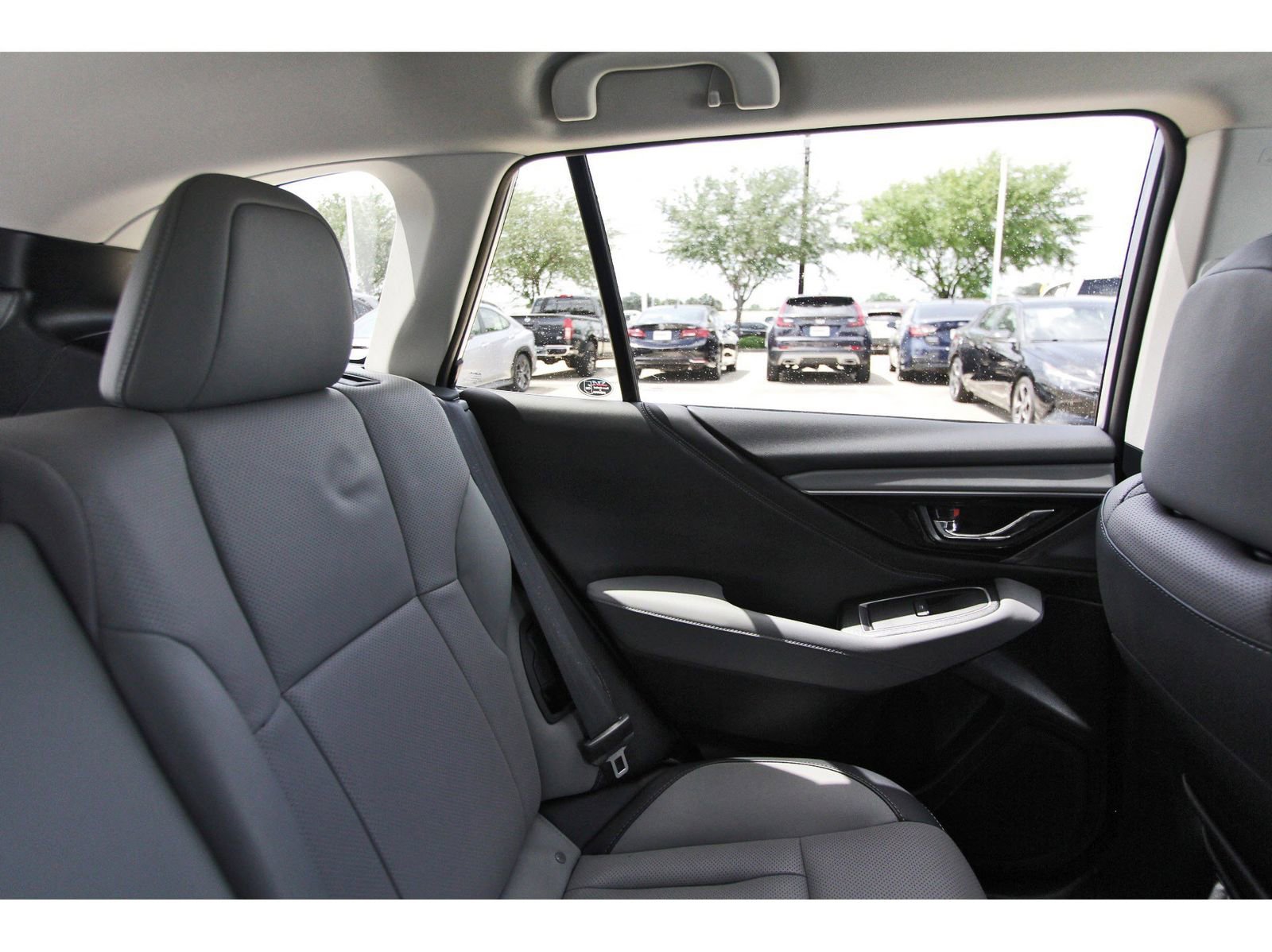 Certified 2023 Subaru Outback Limited AWD/4WD image 12