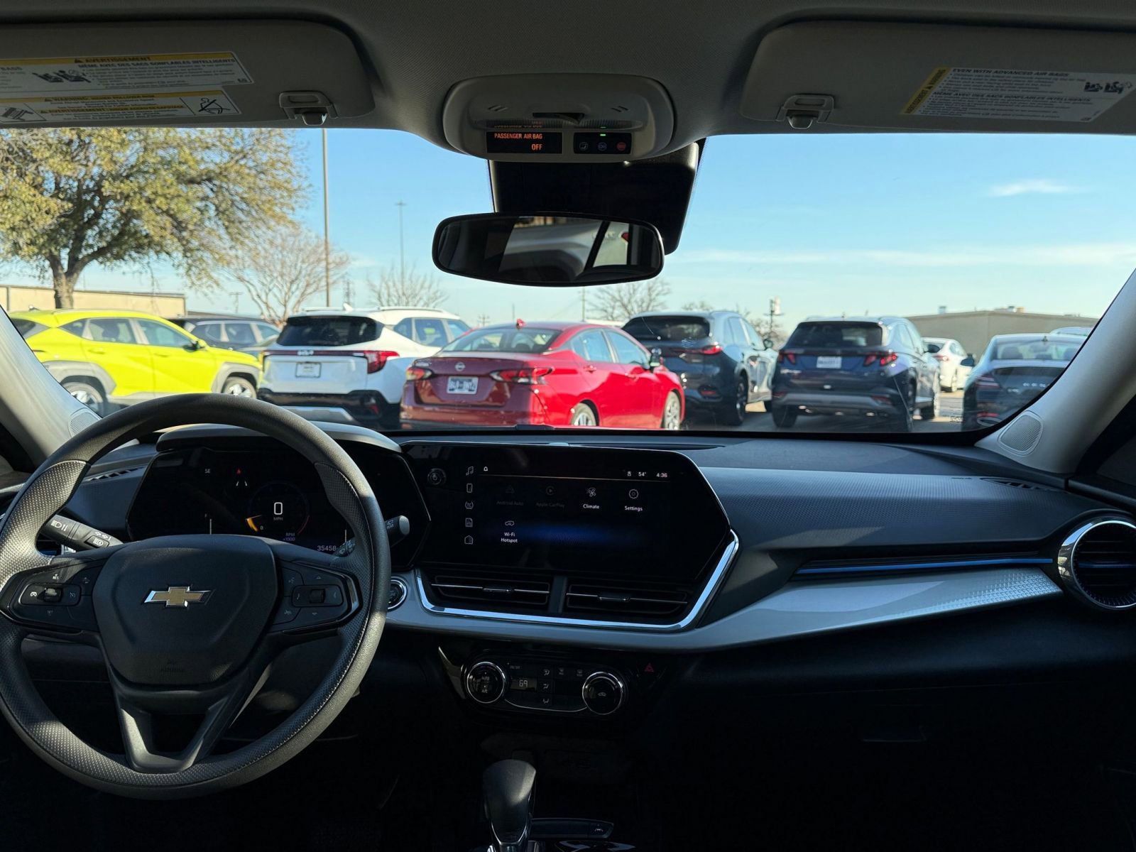 Used 2025 Chevrolet Trax LT image 33
