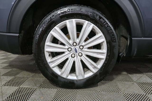 Used 2022 Ford Explorer Limited w/ Limited Technology Package image 16