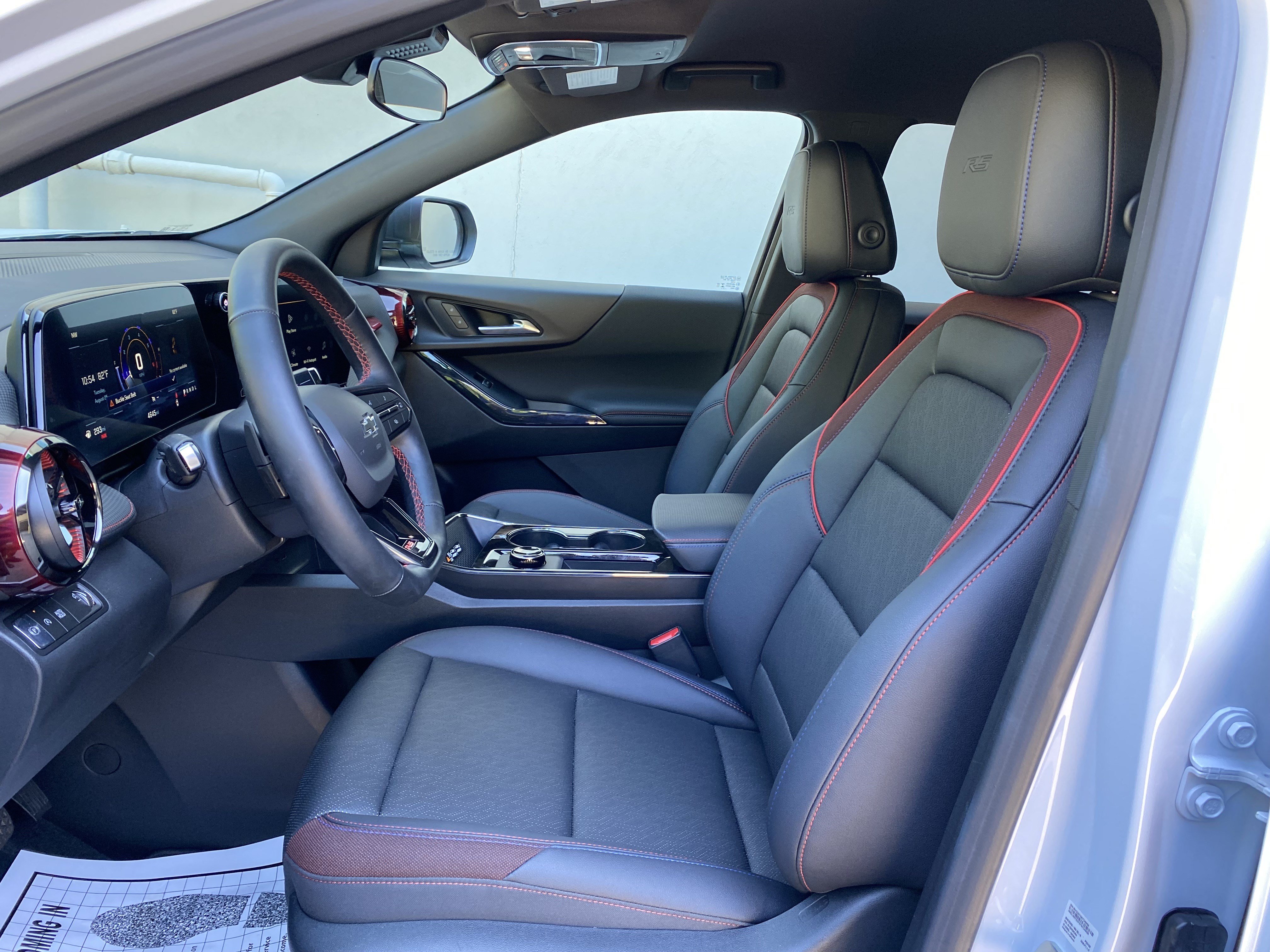 Used 2026 Chevrolet Equinox RS FWD image 16
