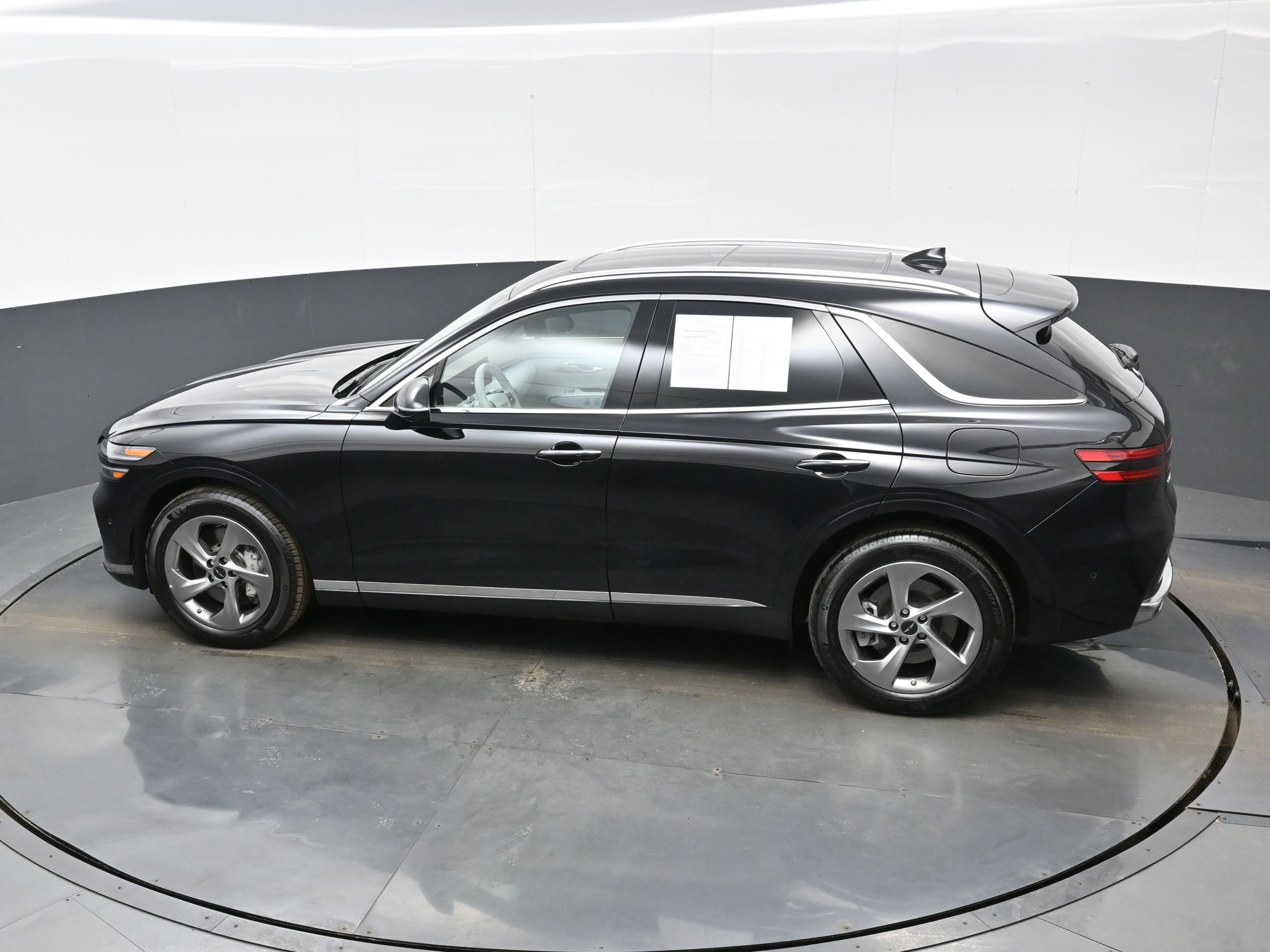 Certified 2026 Genesis GV70 2.5T Advanced image 38