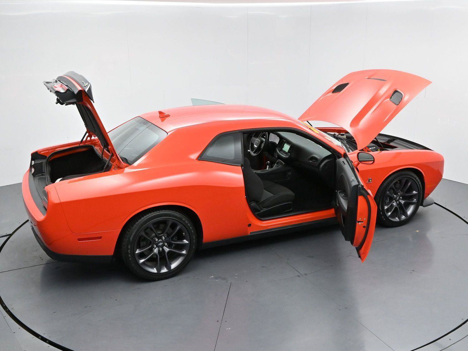 Used 2022 Dodge Challenger R/T Scat Pack RWD image 38