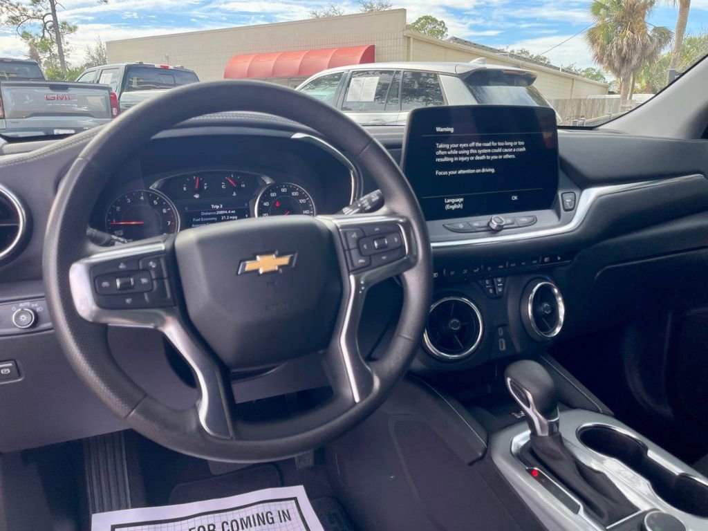 Used 2023 Chevrolet Blazer LT w/ Convenience Package FWD image 13