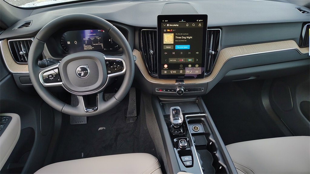 New 2026 Volvo XC60 B5 Plus w/ Climate Package image 11