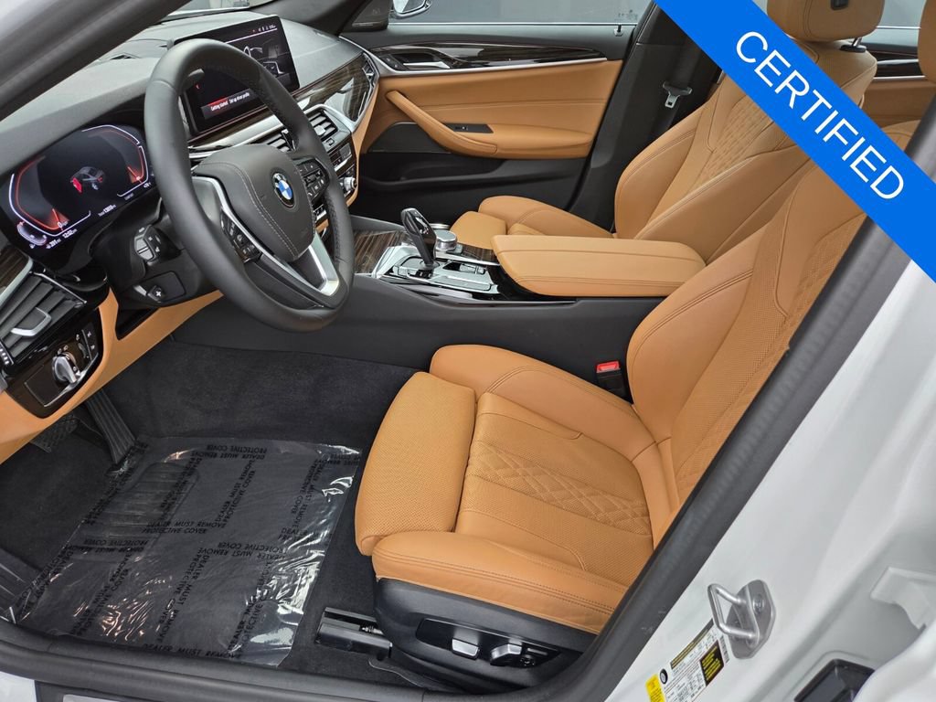 Used 2023 BMW 540i w/ Premium Package RWD image 28