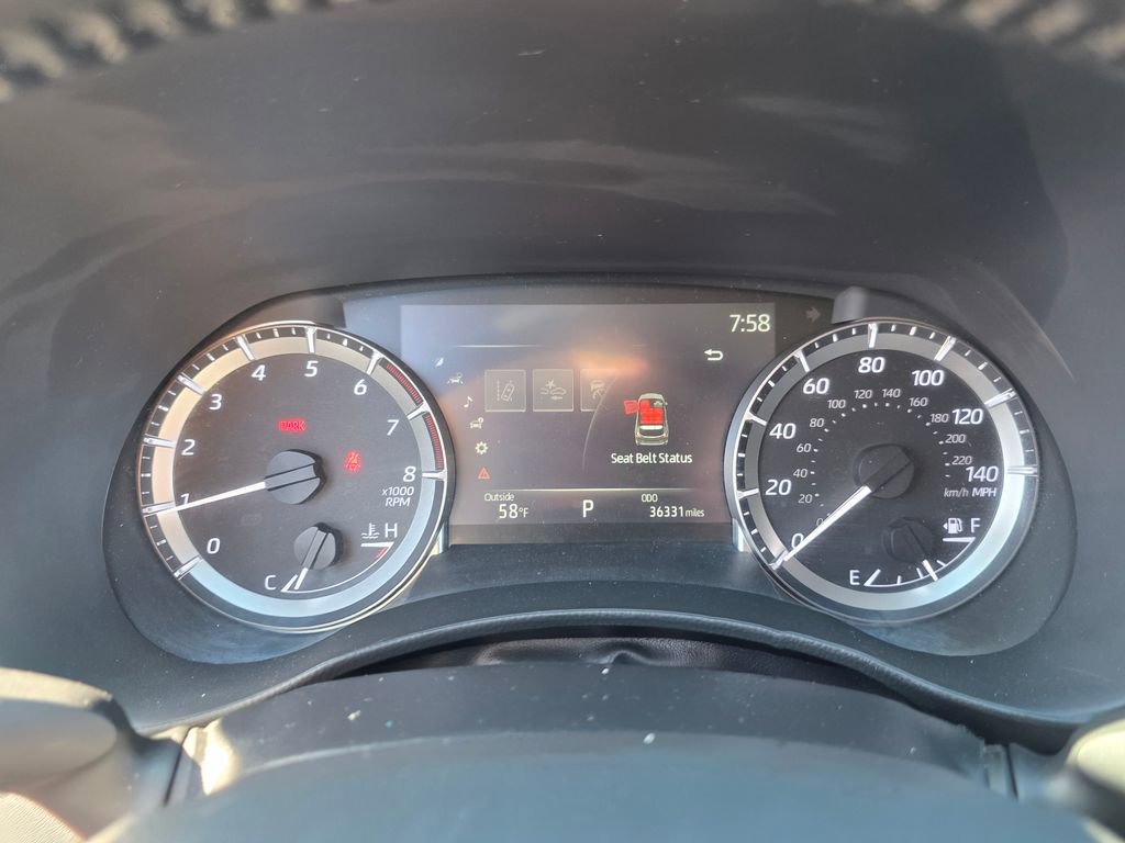 Used 2023 Toyota Highlander LE AWD/4WD image 26