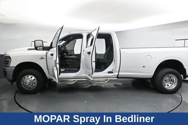 Used 2025 RAM 3500 Big Horn AWD/4WD image 38