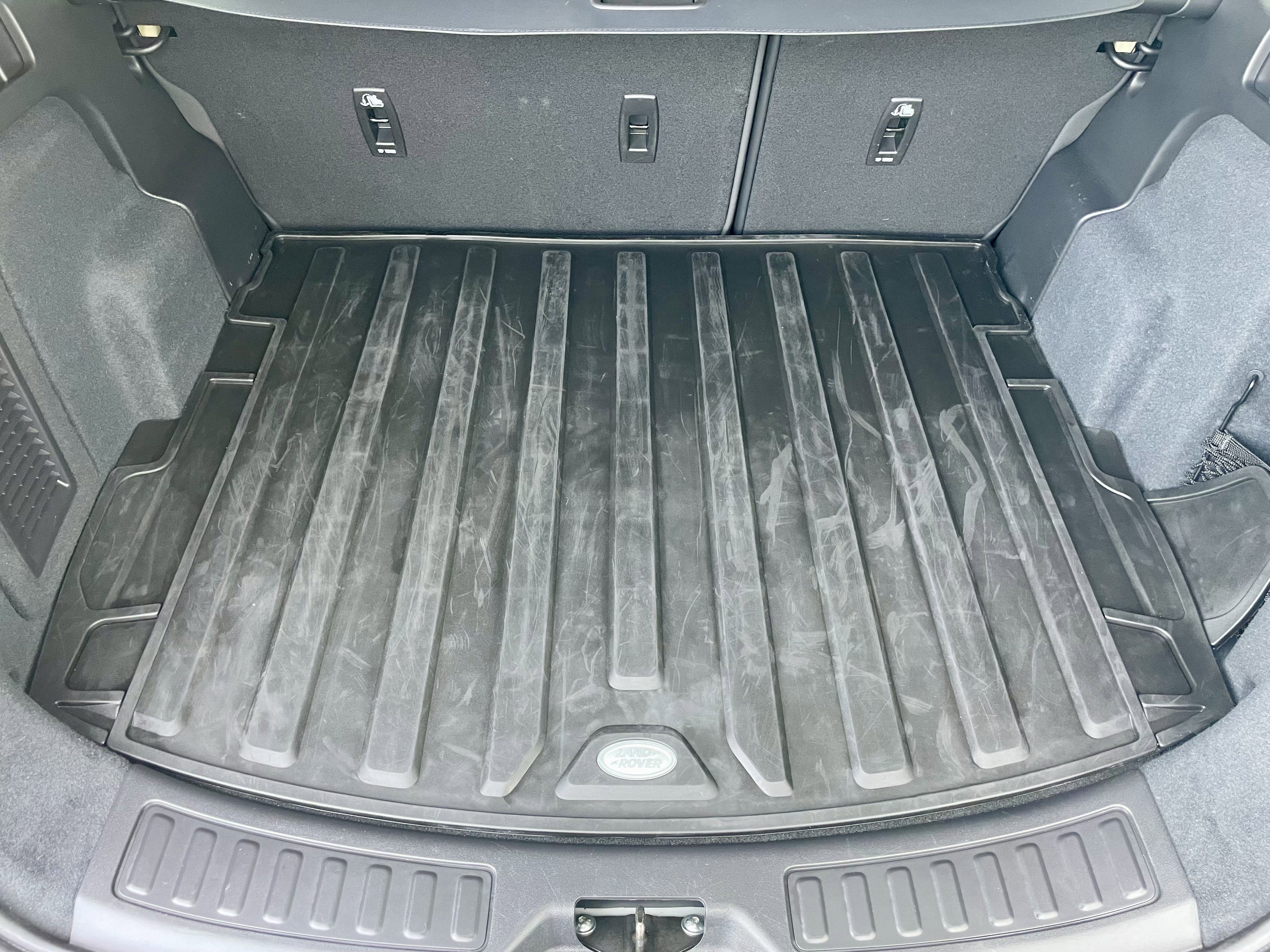 Certified 2025 Land Rover Discovery Sport S AWD/4WD image 34