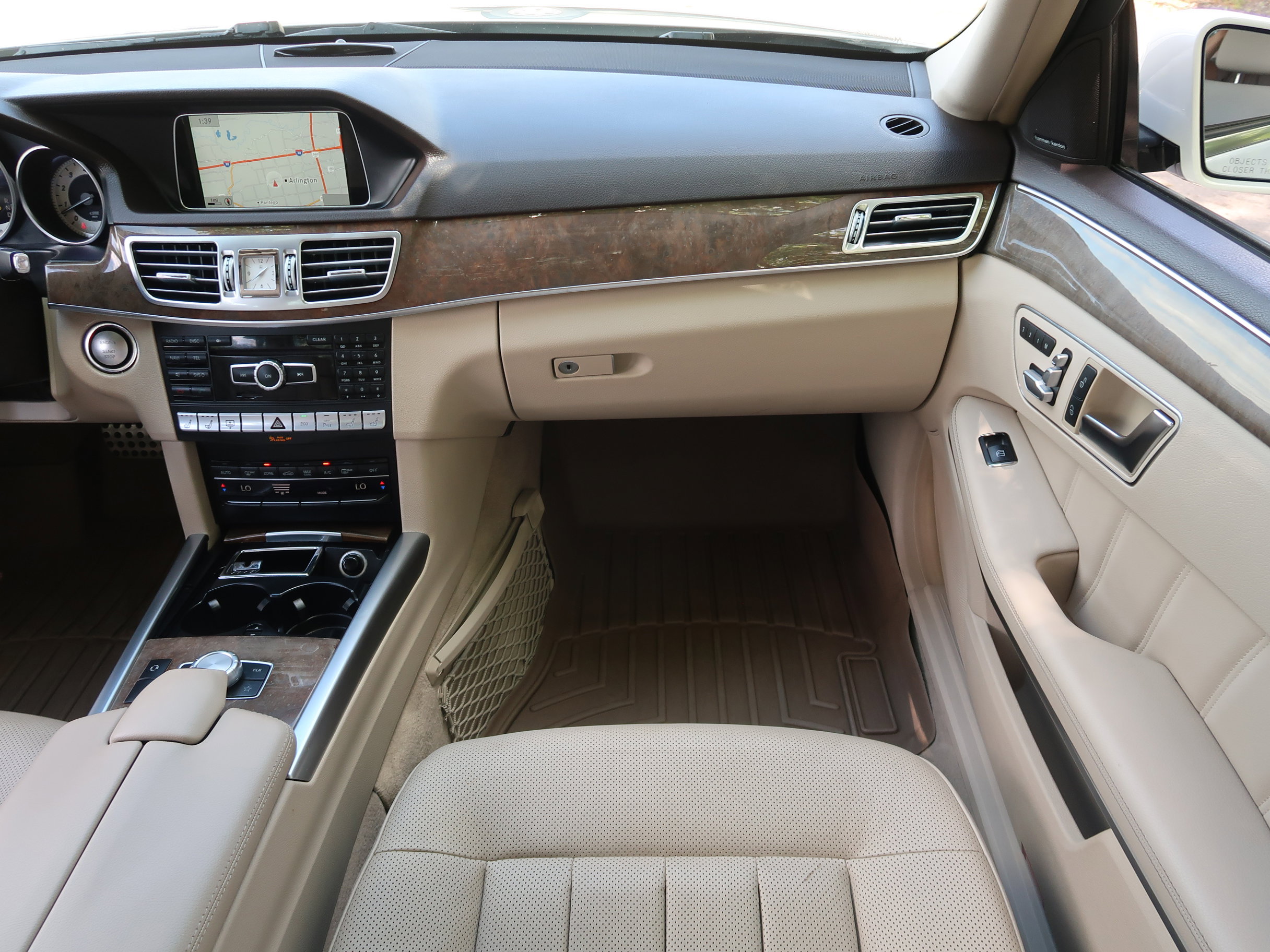 Used 2014 Mercedes-Benz E 550 4MATIC Sedan image 15