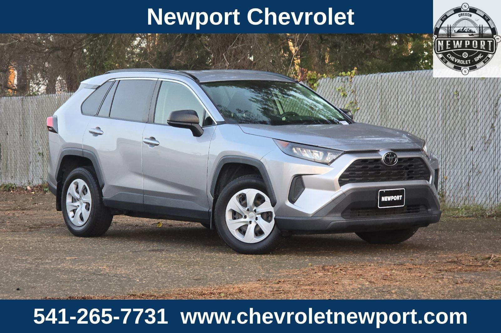 Used 2020 Toyota RAV4 LE image 1