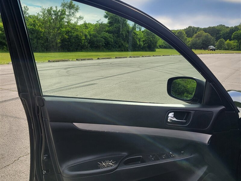 Used 2011 INFINITI G25 x w/ Moonroof Pkg AWD/4WD image 22